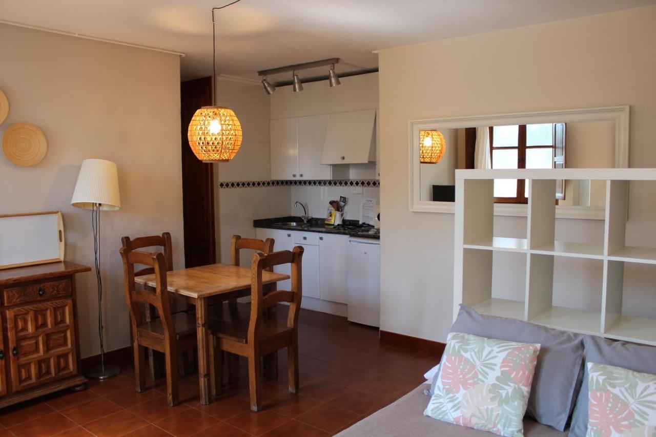 Apartamentos Los Hidalgos Santillana del Mar Exterior photo