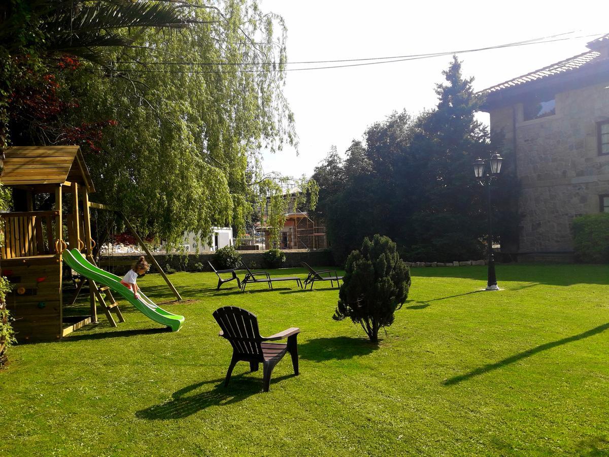 Apartamentos Los Hidalgos Santillana del Mar Exterior photo