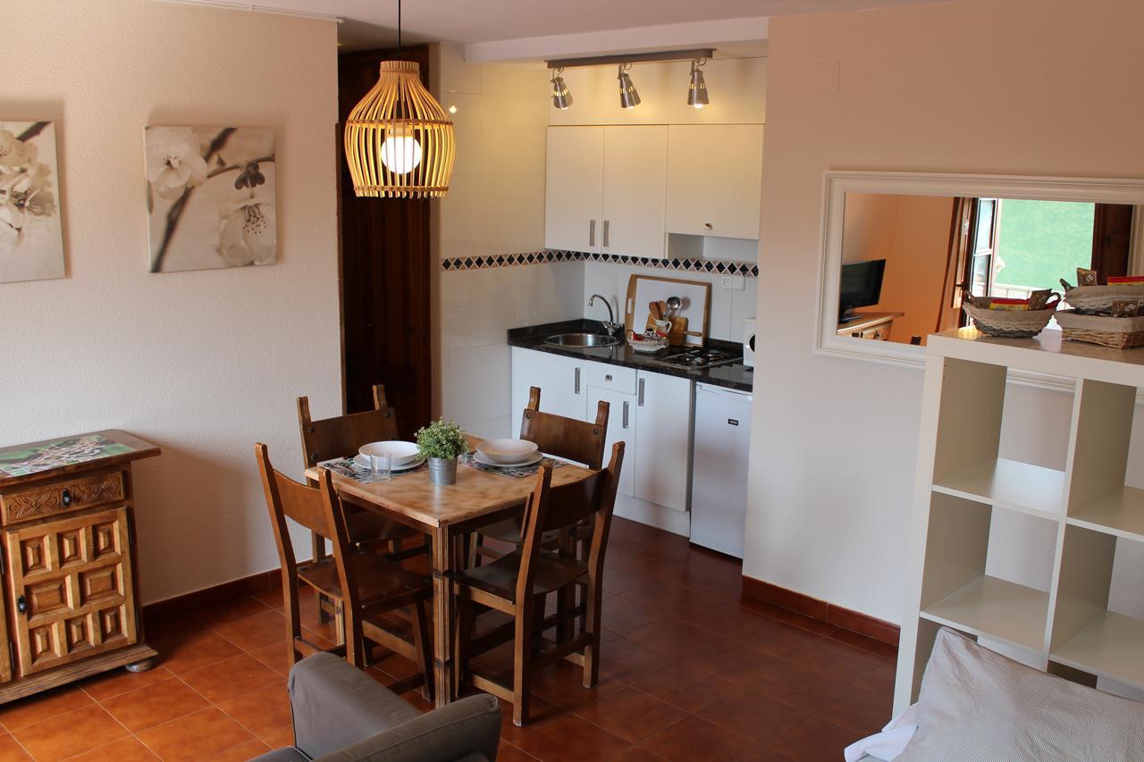 Apartamentos Los Hidalgos Santillana del Mar Exterior photo
