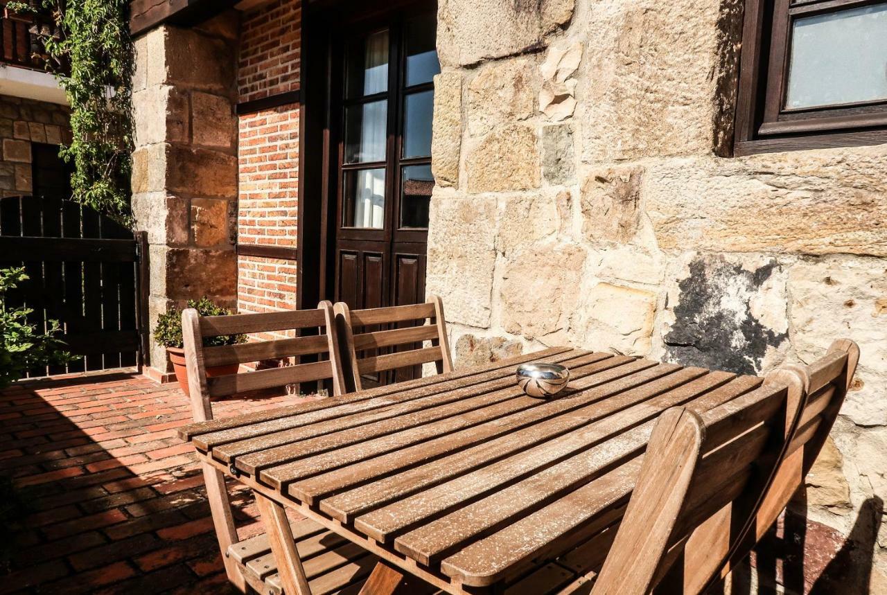 Apartamentos Los Hidalgos Santillana del Mar Exterior photo