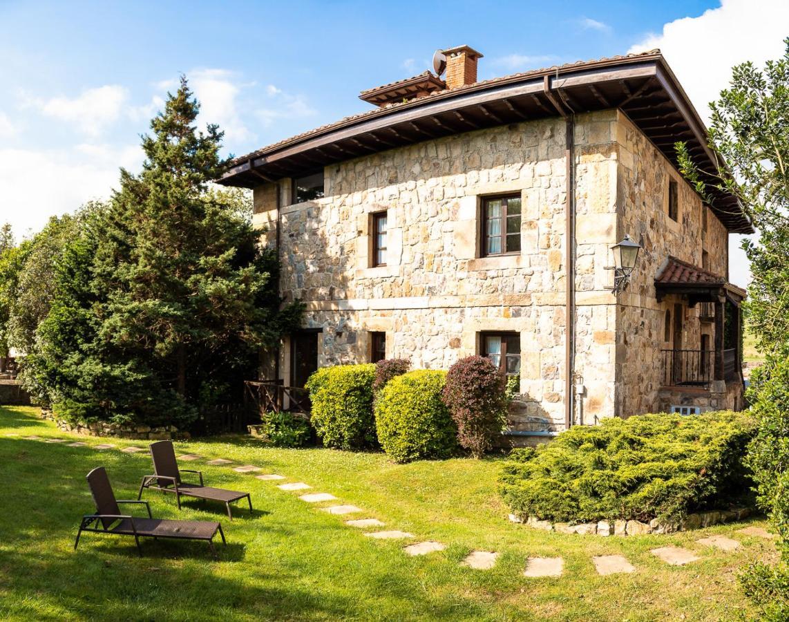 Apartamentos Los Hidalgos Santillana del Mar Exterior photo